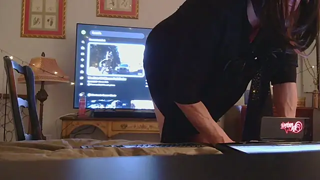 Snapshot of HelloKittyLapDog chatting on March 1, 2026, 2:02 am HelloKittyLapDog online show from March 1, 2026, 2:02 am