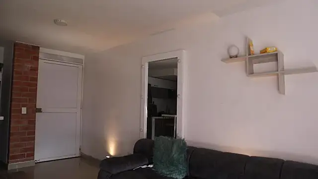  Vahos  online show from October 12, 2025, 5:12 pm