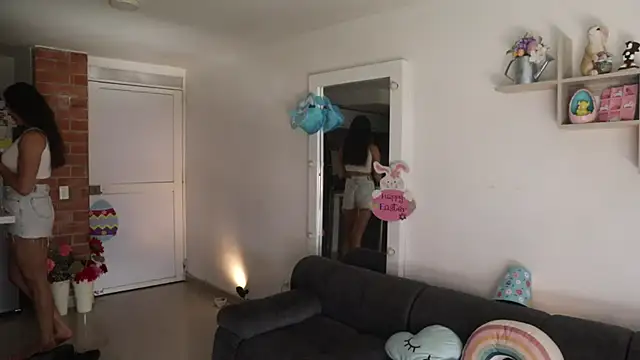  Vahos  online show from April 15, 2026, 5:20 pm