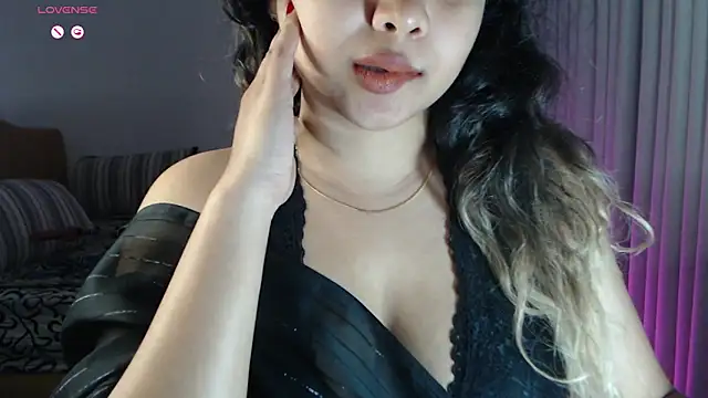  neesha 414  online show from September 17, 2025, 5:47 pm