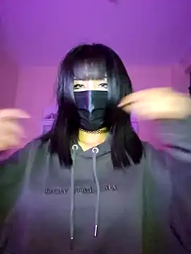 Snapshot of Latin_summer chatting on December 7, 2024, 2:42 am Latin summer online show from December 7, 2024, 2:42 am