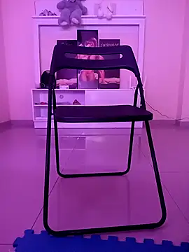 Snapshot of Latin_summer chatting on December 24, 2024, 2:10 am Latin summer online show from December 24, 2024, 2:10 am