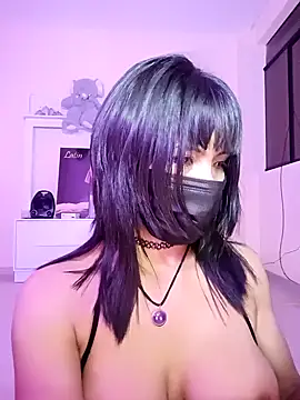 Snapshot of Latin_summer chatting on December 25, 2024, 4:01 am Latin summer online show from December 25, 2024, 4:01 am