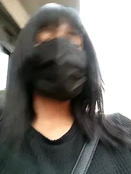 Snapshot of Latin_summer chatting on December 28, 2024, 11:16 pm Latin summer online show from December 28, 2024, 11:16 pm