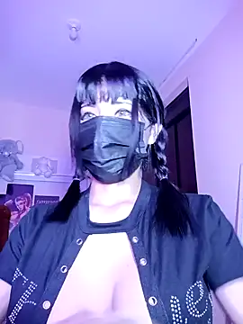 Snapshot of Latin_summer chatting on February 18, 2025, 3:31 am Latin summer online show from February 18, 2025, 3:31 am