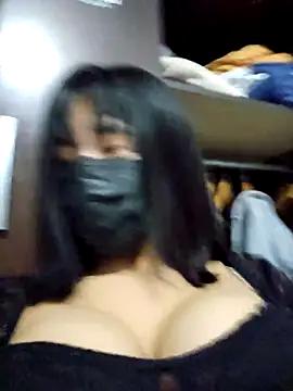 Snapshot of Latin_summer chatting on September 9, 2025, 11:48 pm Latin summer online show from September 9, 2025, 11:48 pm