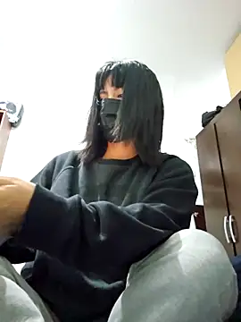 Snapshot of Latin_summer chatting on September 10, 2025, 11:05 pm Latin summer online show from September 10, 2025, 11:05 pm