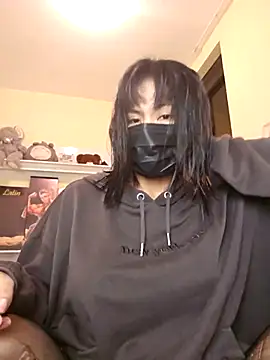 Snapshot of Latin_summer chatting on September 14, 2025, 10:53 pm Latin summer online show from September 14, 2025, 10:53 pm