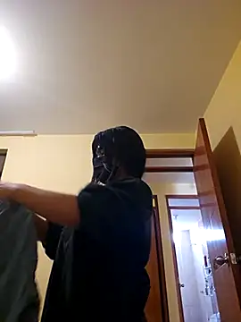 Snapshot of Latin_summer chatting on September 22, 2025, 6:32 pm Latin summer online show from September 22, 2025, 6:32 pm