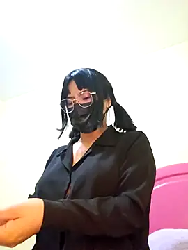 Snapshot of Latin_summer chatting on October 16, 2025, 3:51 am Latin summer online show from October 16, 2025, 3:51 am