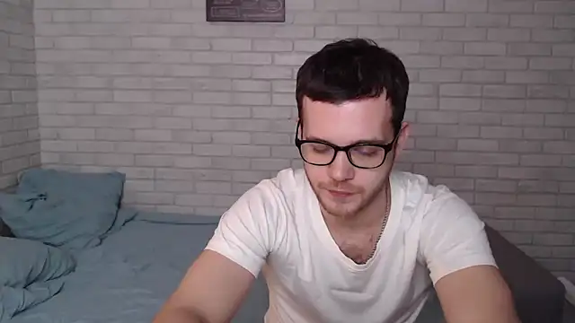 Snapshot of Alexxx_horny chatting on March 9, 2025, 8:21 pm Alexxx horny online show from March 9, 2025, 8:21 pm