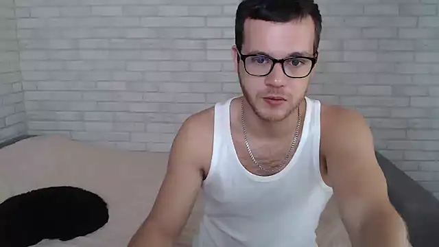 Snapshot of Alexxx_horny chatting on September 24, 2025, 7:12 am Alexxx horny online show from September 24, 2025, 7:12 am