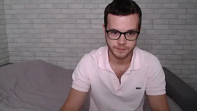 Snapshot of Alexxx_horny chatting on September 26, 2025, 7:56 am Alexxx horny online show from September 26, 2025, 7:56 am