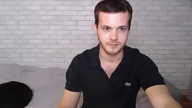 Snapshot of Alexxx_horny chatting on October 5, 2025, 1:53 pm Alexxx horny online show from October 5, 2025, 1:53 pm