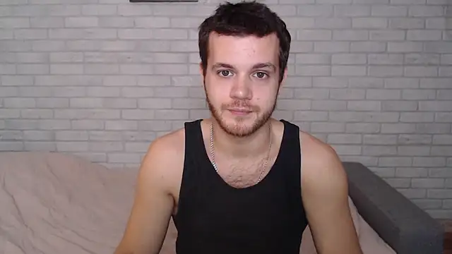 Snapshot of Alexxx_horny chatting on October 18, 2025, 1:45 pm Alexxx horny online show from October 18, 2025, 1:45 pm