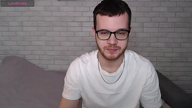 Alexxx horny online show from March 20, 2026, 5:01 am