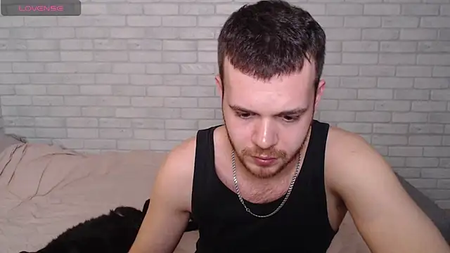 Alexxx horny online show from April 6, 2026, 7:48 pm