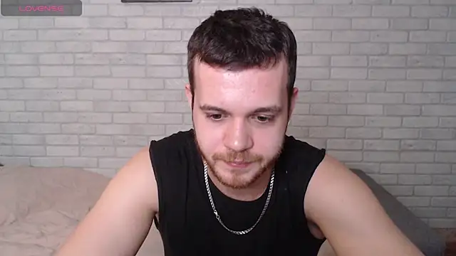 Alexxx horny online show from April 24, 2026, 11:01 am