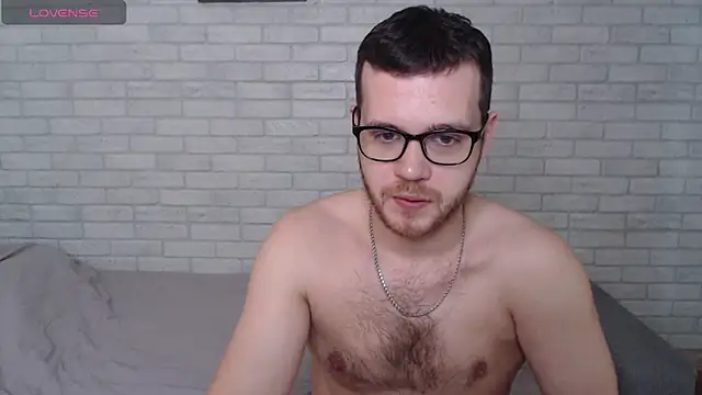 Alexxx horny online show from June 3, 2026, 8:17 am
