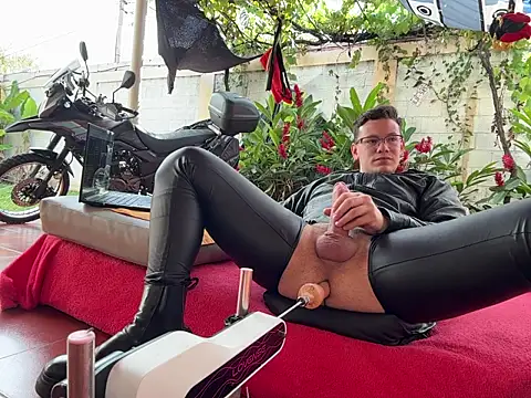 simon and david online show from November 4, 2025, 7:35 pm