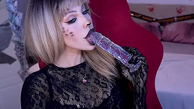 juli jam online show from October 30, 2025, 5:57 pm