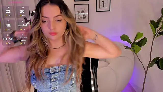 AmyWood online show from November 27, 2025, 2:19 pm