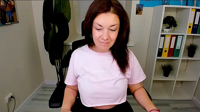 AnaMills online show from November 3, 2025, 10:16 am