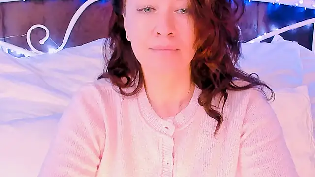 AnaMills online show from December 20, 2025, 10:11 am