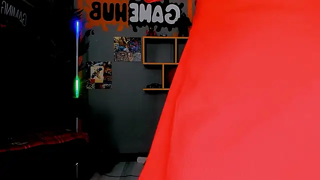 Snapshot of AnaMills chatting on February 6, 2026, 10:29 am AnaMills online show from February 6, 2026, 10:29 am