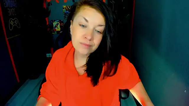 Snapshot of AnaMills chatting on February 12, 2026, 10:10 am AnaMills online show from February 12, 2026, 10:10 am