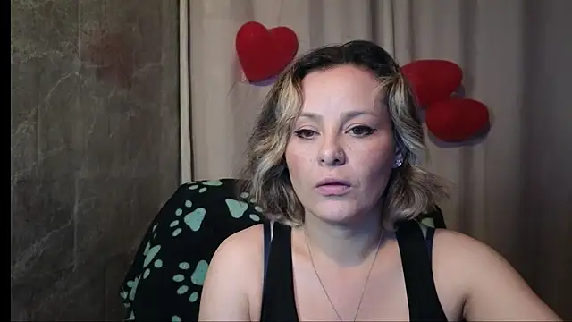 dagny-jo online show from March 7, 2025, 2:46 am