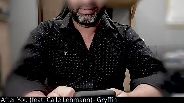  x rated  online show from April 4, 2026, 1:59 am