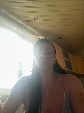 Snapshot of Amberhotqueen chatting on August 3, 2026, 10:10 am Amberhotqueen online show from August 3, 2026, 10:10 am