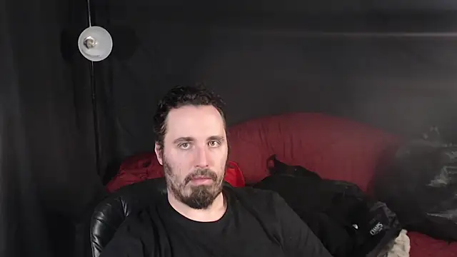 Metalstud online show from March 4, 2025, 6:18 pm