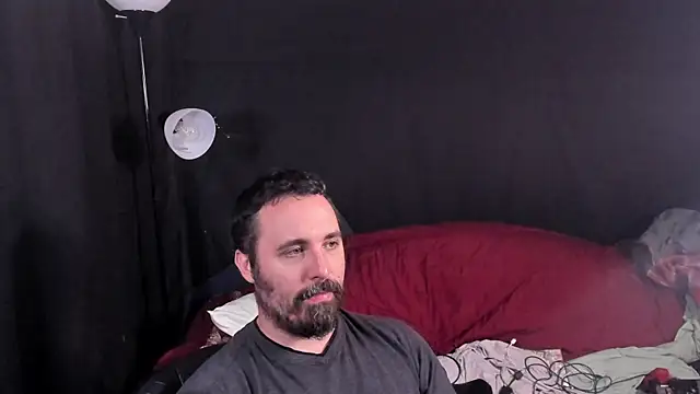 Metalstud online show from October 31, 2025, 12:22 am