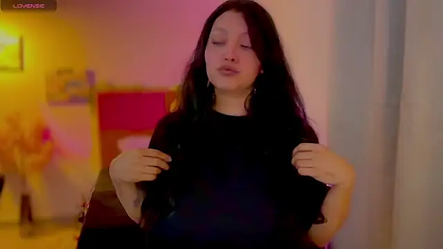 MarcellaGriffin online show from April 3, 2026, 6:50 pm