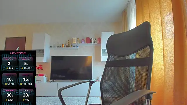 hot evil queen online show from November 13, 2025, 10:03 am