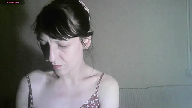 MarieODahliaS online show from April 12, 2026, 2:55 pm