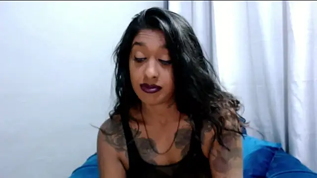 Lisaabrown  online show from May 9, 2026, 10:37 pm