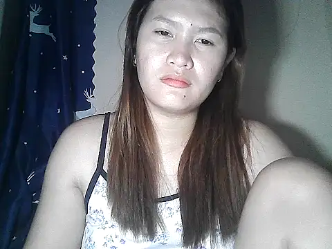 leamorena online show from November 10, 2025, 4:28 pm