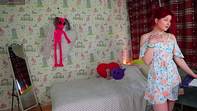 SmokyRose online show from April 11, 2026, 9:02 am