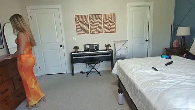 xxyourgirlblair online show from September 17, 2025, 5:36 pm