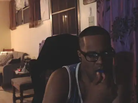 Snapshot of thesugar32 chatting on November 2, 2025, 2:03 am thesugar32 online show from November 2, 2025, 2:03 am