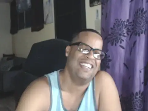 Snapshot of thesugar32 chatting on November 3, 2025, 2:02 am thesugar32 online show from November 3, 2025, 2:02 am