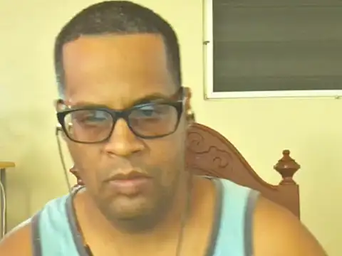 Snapshot of thesugar32 chatting on November 8, 2025, 1:00 pm thesugar32 online show from November 8, 2025, 1:00 pm