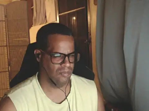 thesugar32 online show from April 3, 2026, 2:09 am