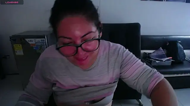 Snapshot of abigail_curvy chatting on February 3, 2025, 8:57 pm abigail curvy online show from February 3, 2025, 8:57 pm