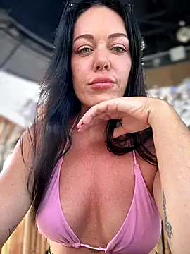 LilliThelo online show from December 20, 2025, 3:13 am