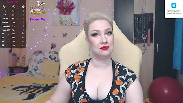 MissLexyGold online show from October 4, 2025, 2:04 pm