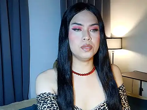 MistressLuna1 online show from August 6, 2026, 3:47 pm